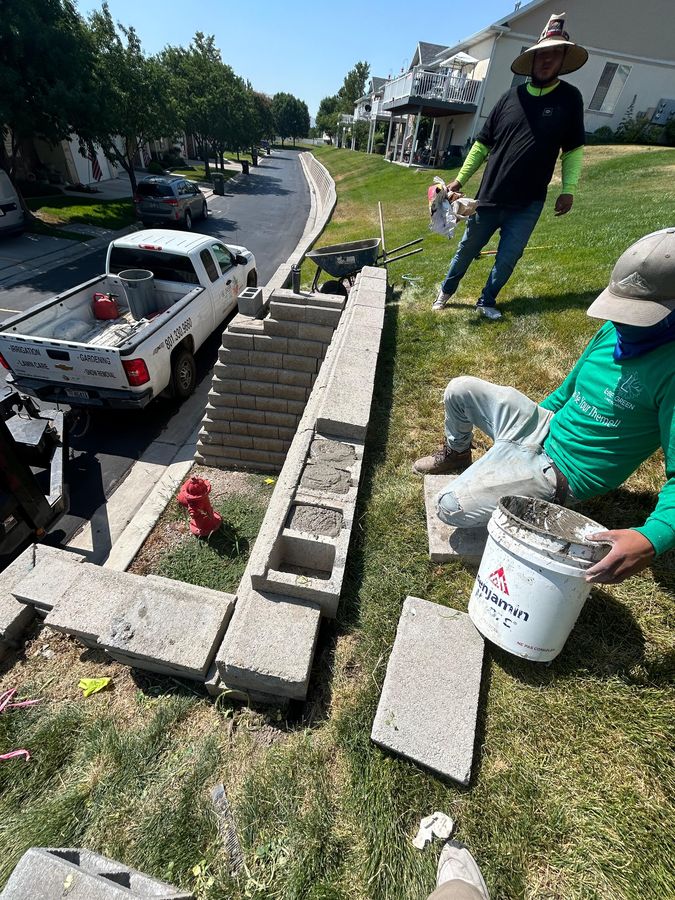 Building a segmental retaining wall