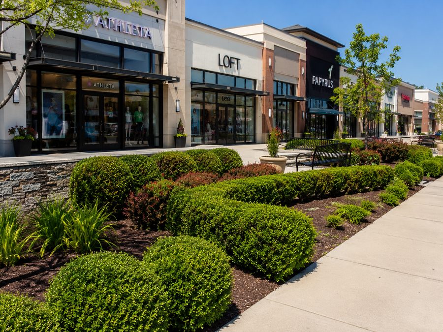 Retail center landscaping